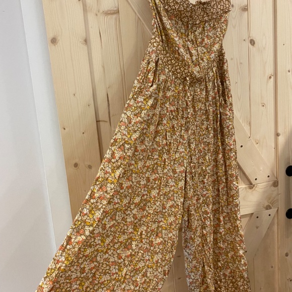 NWOT American Eagle Outfitters Floral Jumpsuit - Brown and Cream - Picture 2 of 7